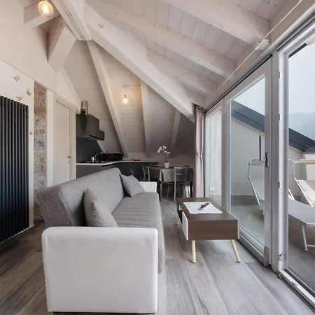 Apartment White - Jacuzzi *