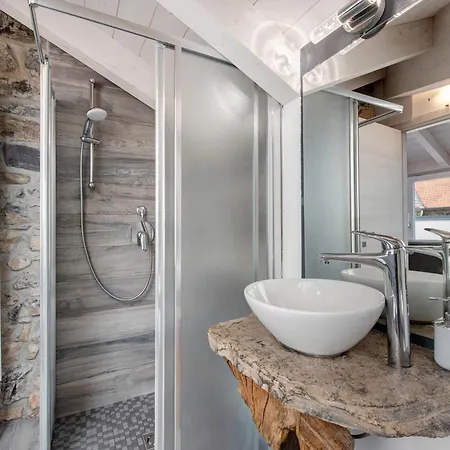 Apartment White - Jacuzzi